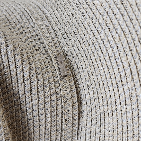 NINE‎ WEST SUN HAT. - Picture 3 of 5